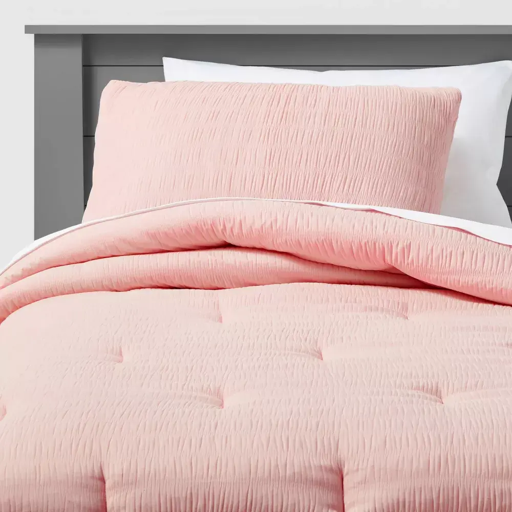 Full/Queen Seersucker Comforter Set Pink - Pillowfort Full/Queen Seersucker Comforter Set Pink - Pillowfort