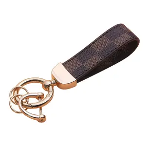 2pcs Leather printed keychain, universal keychain, leather keychain, car keychain, car metal horseshoe keychain, men's keychain