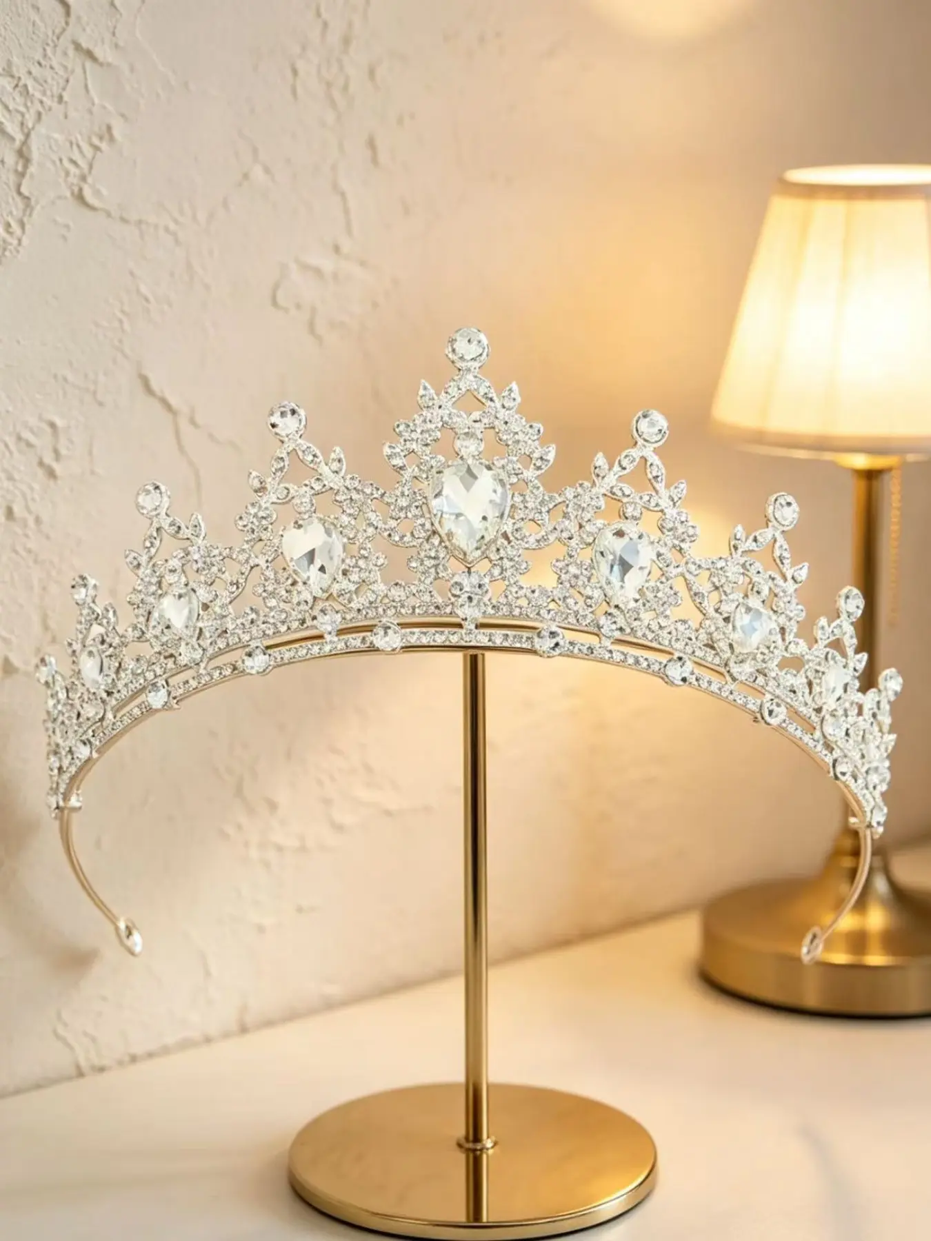 Royal Style Rhinestone Tiara, Lightweight Bridal Crown with Elegant Crown Design for Women & Girls, Elegant Headpiece, Bridal Hairpiece for Weddings and Special Occasions, Bridal Hair Accessories, Bridal Accessory