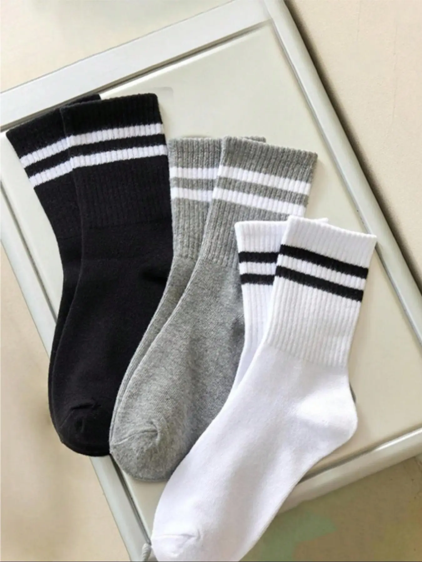 3 Pairs Solid Color Striped Versatile Trendy Comfortable Mid-Calf Socks, Stylish Casual Menswear Footwear for Everyday Wear, Perfect for All Seasons