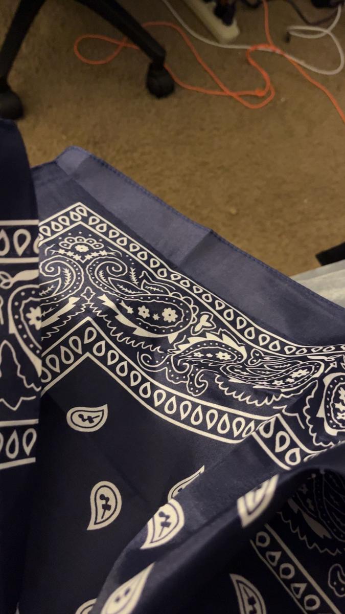 Item: White/Black/Navy Blue/Gray