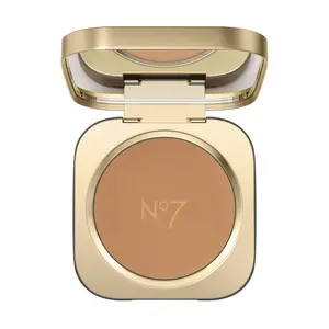 No7 Pro Artist Pressed Setting Powder - Lightweight, Translucent Face Powder with Shine Control and Soft-Focus Finish - Oil-Absorbing Makeup Setter in Travel Compact - Deep (9g)