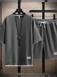 Men's Summer Waffle Set, Pure Color Minimalist Design, Loose Breathable Two-Piece, Comfortable Casual Wear