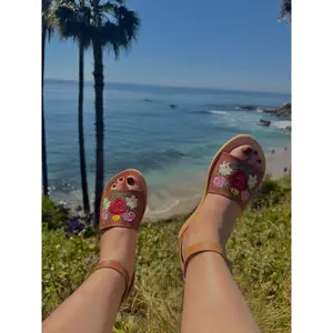 Sagrado Corazón & Rose Embroidered Leather Huaraches