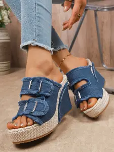 2026 summer vintage fringed denim sandals with double buckle adjustment for comfortable foot feel, open toed wedge heel sandals, sponge thick soled outer sandals, daily commuting high-heeled sandals