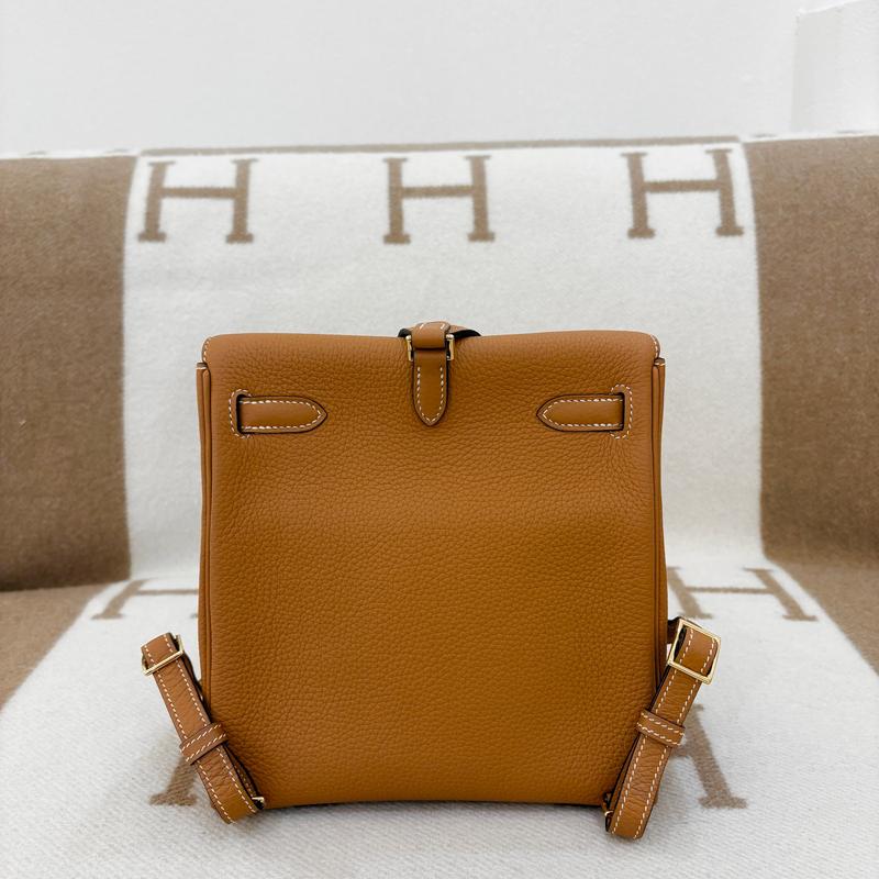Pre-owned HERMÈS Leather Backpacks Hermes Kelly Ado Taurillon Clemence 1H Toffee (0728m3)