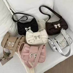 Boutique Bow Mini