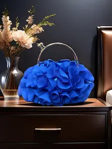 Women's handbag, Casual handbag, Stylish chain bags, a clutch with a detachable metal chain, a chain crossbody shoulder bag suitable for skirts, dresses, travel, and is a gift for your loved one