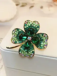 Four-Leaf Clover Brooch Pin, Elegant Vintage Style Accessory, High-End Clothing Hat Scarf Decoration, Suitable for All Seasons, Flower Brooch