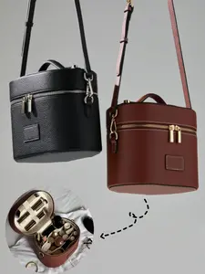 Vintage Large Capacity Travel PU Leather Makeup Bag with Handle and Adjustable Shoulder Strap, Portable Cosmetic Box Organizer