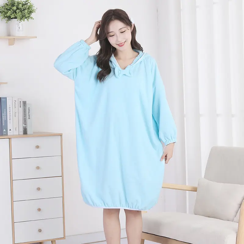 Hooded long sleeved blue