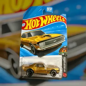 Hot wheels 67 Chevy Camaro 1:64 Gold