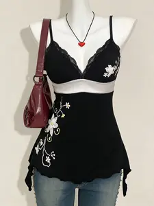 Vintage Floral Embroidery Tank Top, Lace Spaghetti Strap, Y2K Style Contrast Lace, Sleeveless Slim-Fit, Summer Grunge Vacation Wear for Women
