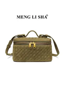 Trendy Burgundy Woven Box Bag | Gold Hardware Crossbody Purse with Detachable Strap | Perfect for Dates & Shopping | Casual Fashionable Shoulder Bag