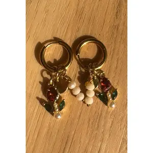 Tulip Charm Earring