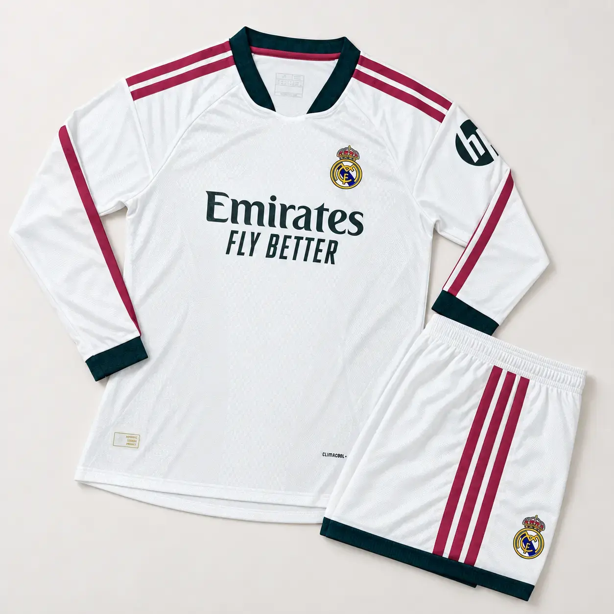 〈Men’s White Long Sleeve Player Version Soccer Jersey and Shorts Set, Slim Fit Breathable Football Uniform with Burgundy Stripes and Dark Green Trim, Match Day Training Sportswear – 2 Piece Set〉