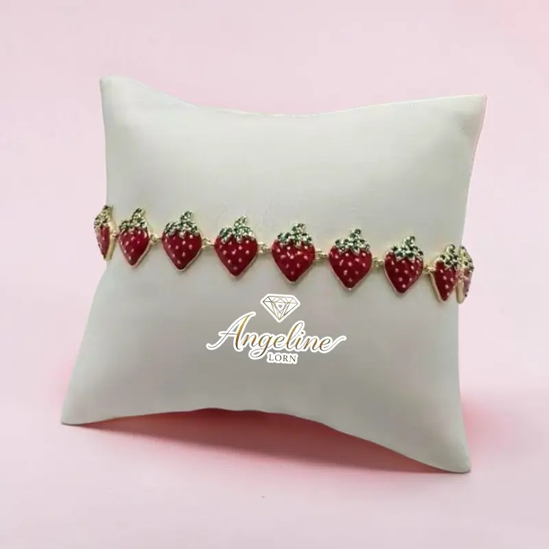 Pulsera fresita roja size 7.1/2 Laminada 14k capas Oro Real Alta Calidad Uso Diario