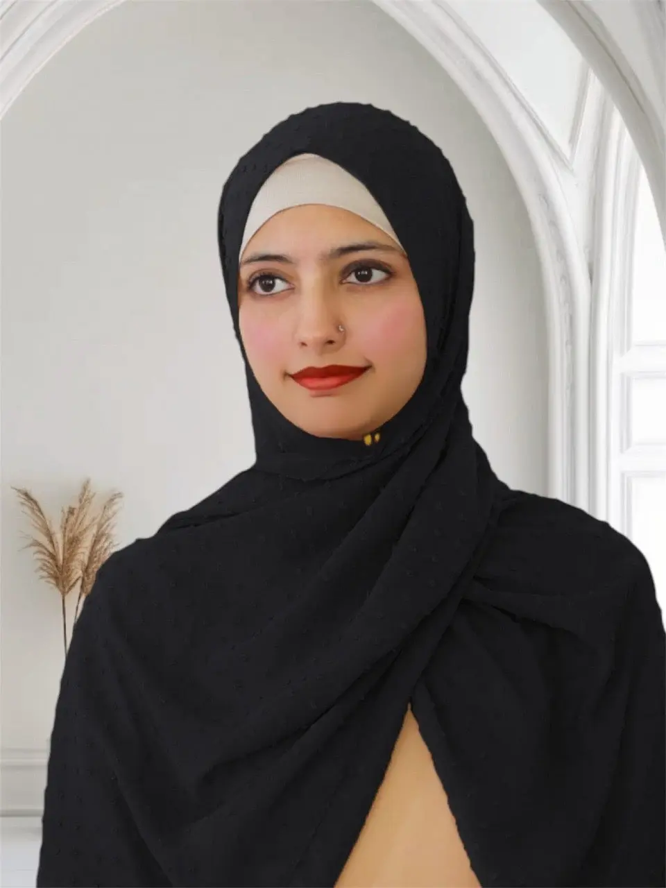 Pom Bubble Chiffon Hijab Black - Versatile and Stylish Hair Accessory for Everyday Wear