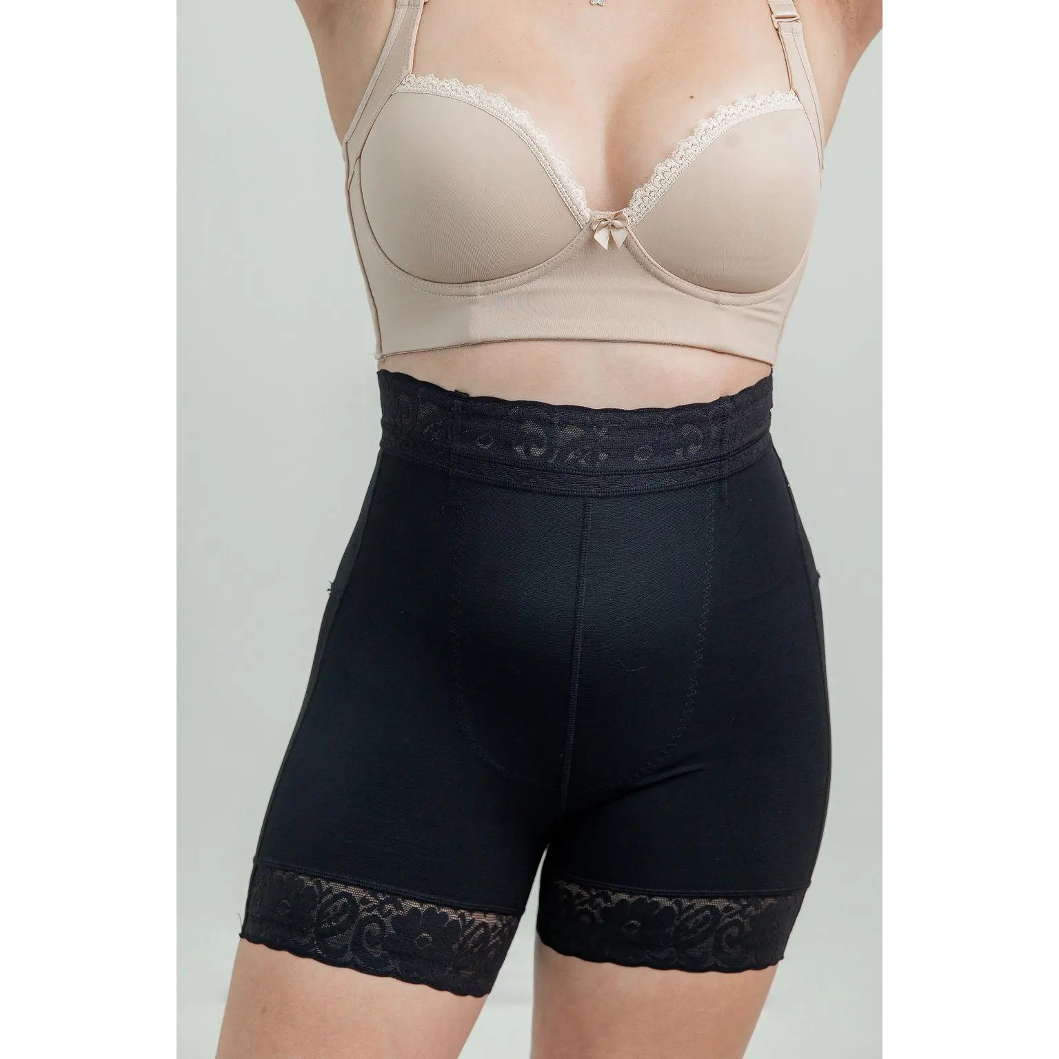 Kendra Seamless Short Faja - Black