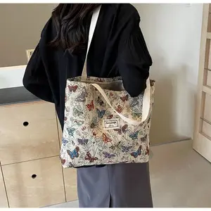 Large Capacity Chic Canvas Handbag With Fashionable Zipper Shoulder Bag for Everyday Use Shopping Work or Casual Outings