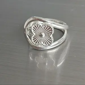 950 Silver Elegant Flower Ring Size 7.5 - Handcrafted Floral Design for Women