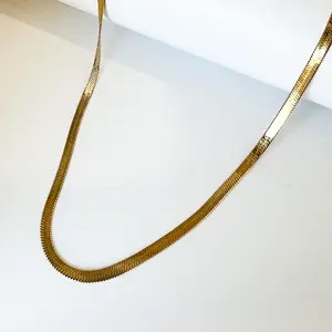HERRINGBONE NECKLACE