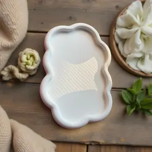 Cloud-Shaped Tray – Minimalist & Coquette Style Handmade Plates