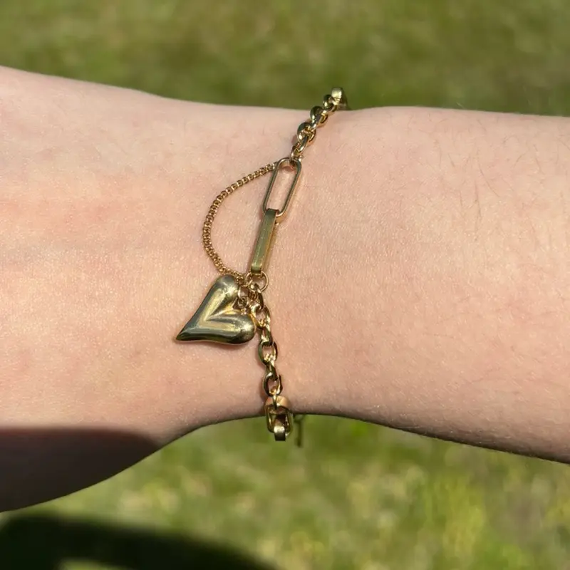 RIVVJEWELS | Skinny Heart Bracelet | 18k Gold Plated Stainless Steel