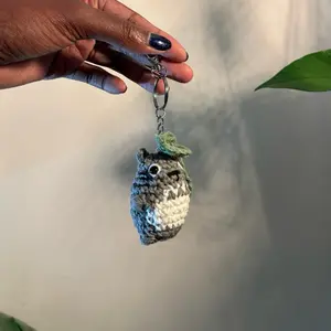 Tororu Keychain / Bag Charm (crochet)