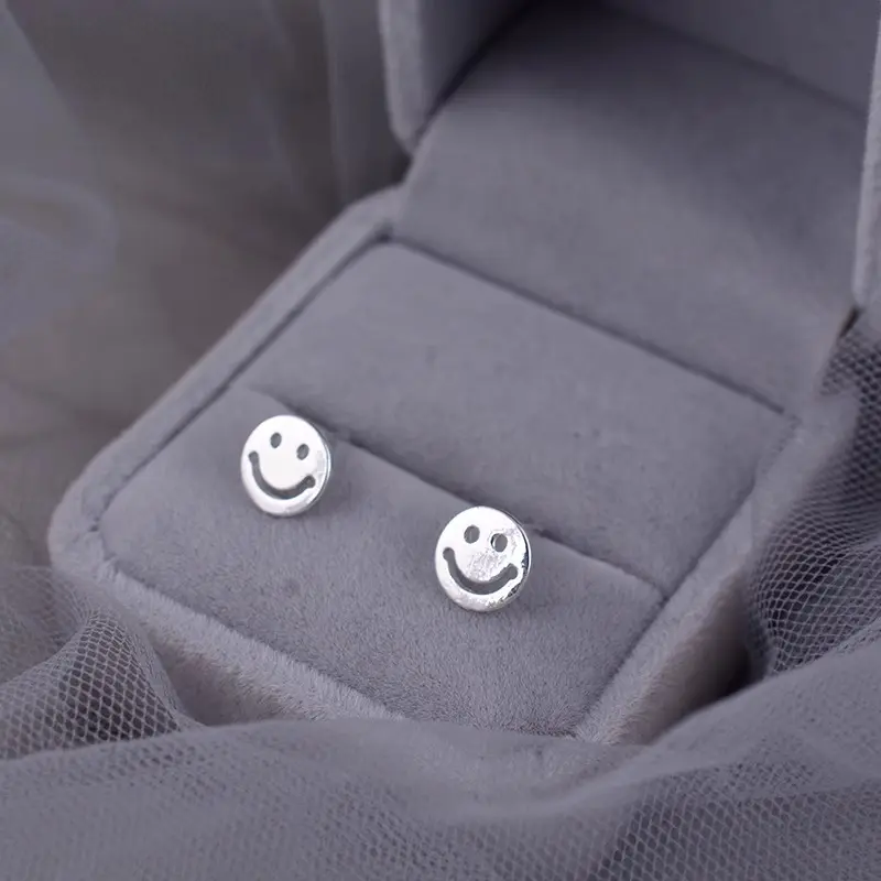 Happy Days Minimalist Cutout Smiley Face Stud Earrings Jewelry Wedding Engagement Anniversary Valentine's Day Birthday Daily Wear