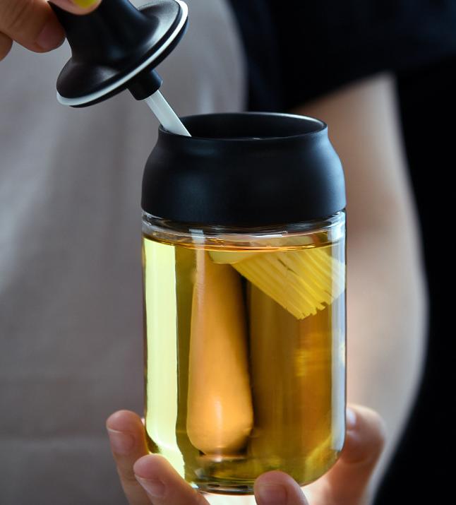 Kitchen Spice Glass Seasoning Jar with Spoon and Lid 250M