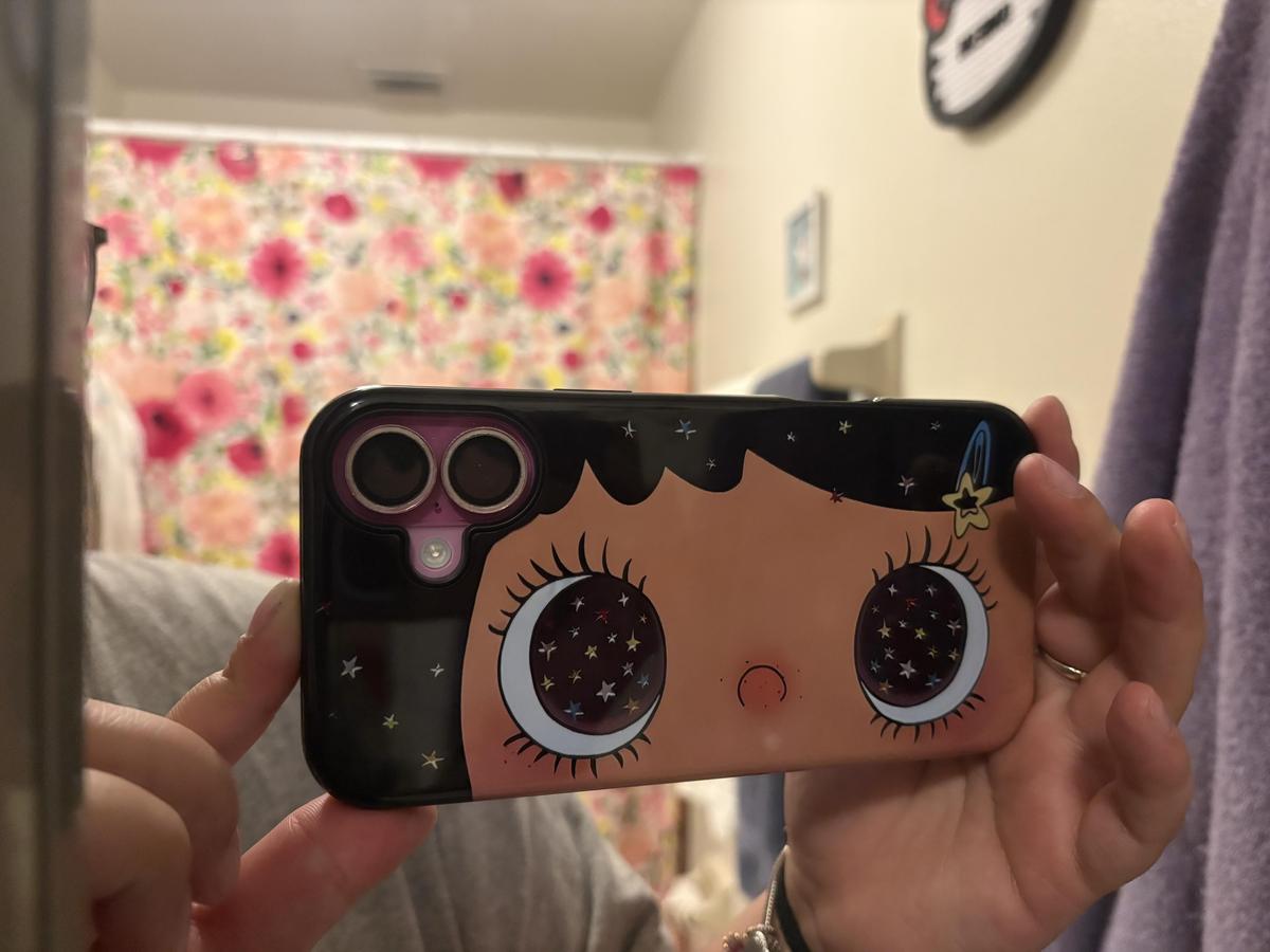 Item: Option 1, iPhone 16 Plus