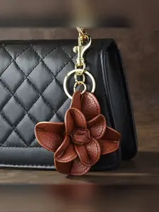 Leather Flower Keychain Bag Fashion Camellia Car Hanging Accessory Backpack Decoration, Suitable for Bags and Keys, All Seasons