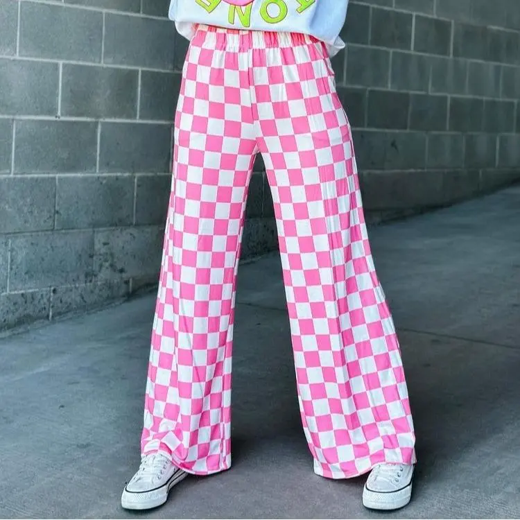 Vhein Women's Plaid Straight Leg Pants, Casual Everyday Acrylic Trousers with an Elastic Waist and Pockets for All Seasons