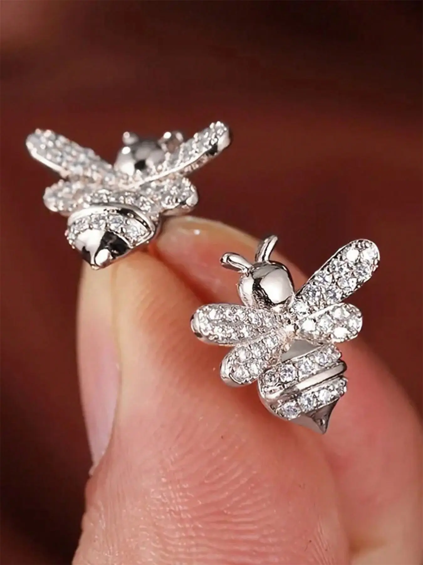 1 Pair Gorgeous Cubic Zirconia Bee Stud Earrings For Women For Wedding Engagement Anniversary Party Jewelry Valentine's Day Gift