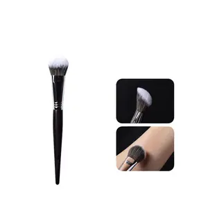 Single M191 Slope Blush Brush, Highlighter Face Contouring Tool, Precision Multitasker Brush, Makeup Brush for Brightening and Sculpting, Perfect for Daily Use