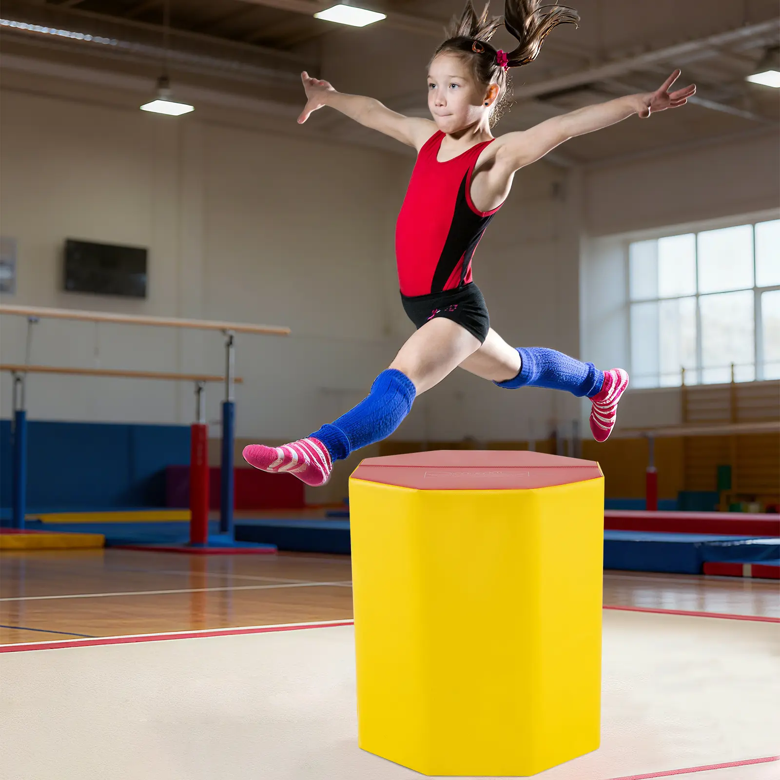 COSTWAY - 24.5 Inch x 24.5 Inch Octagon Gymnastics Mat with Waterproof Zippered Cover-Yellow