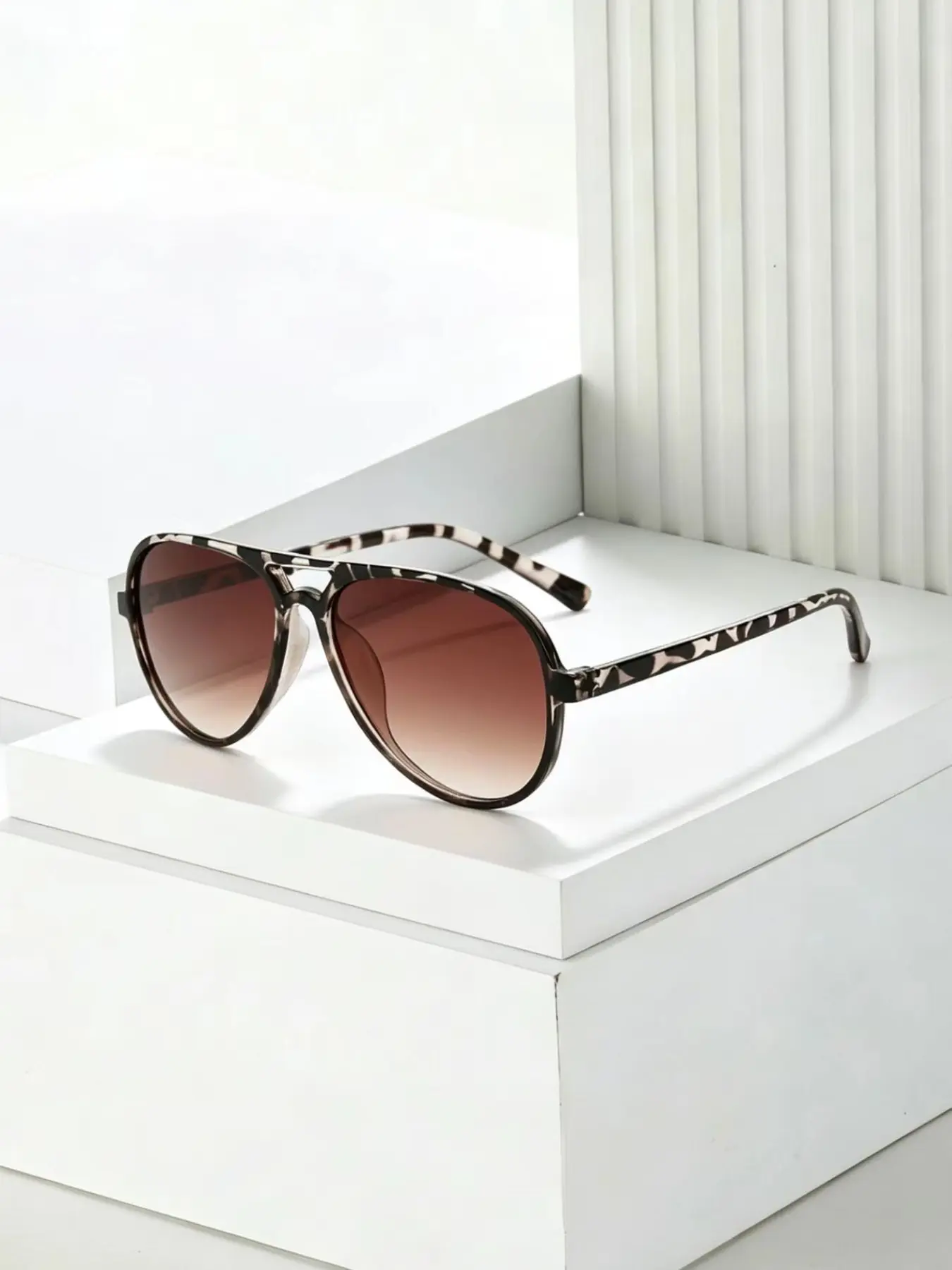 Women's Vintage Tortoiseshell Pattern Aviator Sunglasses, Tinted Lens Sunglasses for Everyday Use, Fashion Accessories for Outdoor Activities, Fashionable Sunglasses