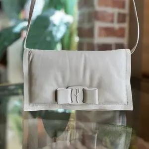 Pre-owned SALVATORE FERRAGAMO leather Crossbody Bags Puffy Footballer Vara Beige Crossbody