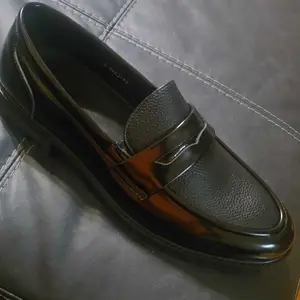 Loafers for work, black derby shoes for men's lazy bean shoes for business formal wear casual British style footwear trendy shoes 8663