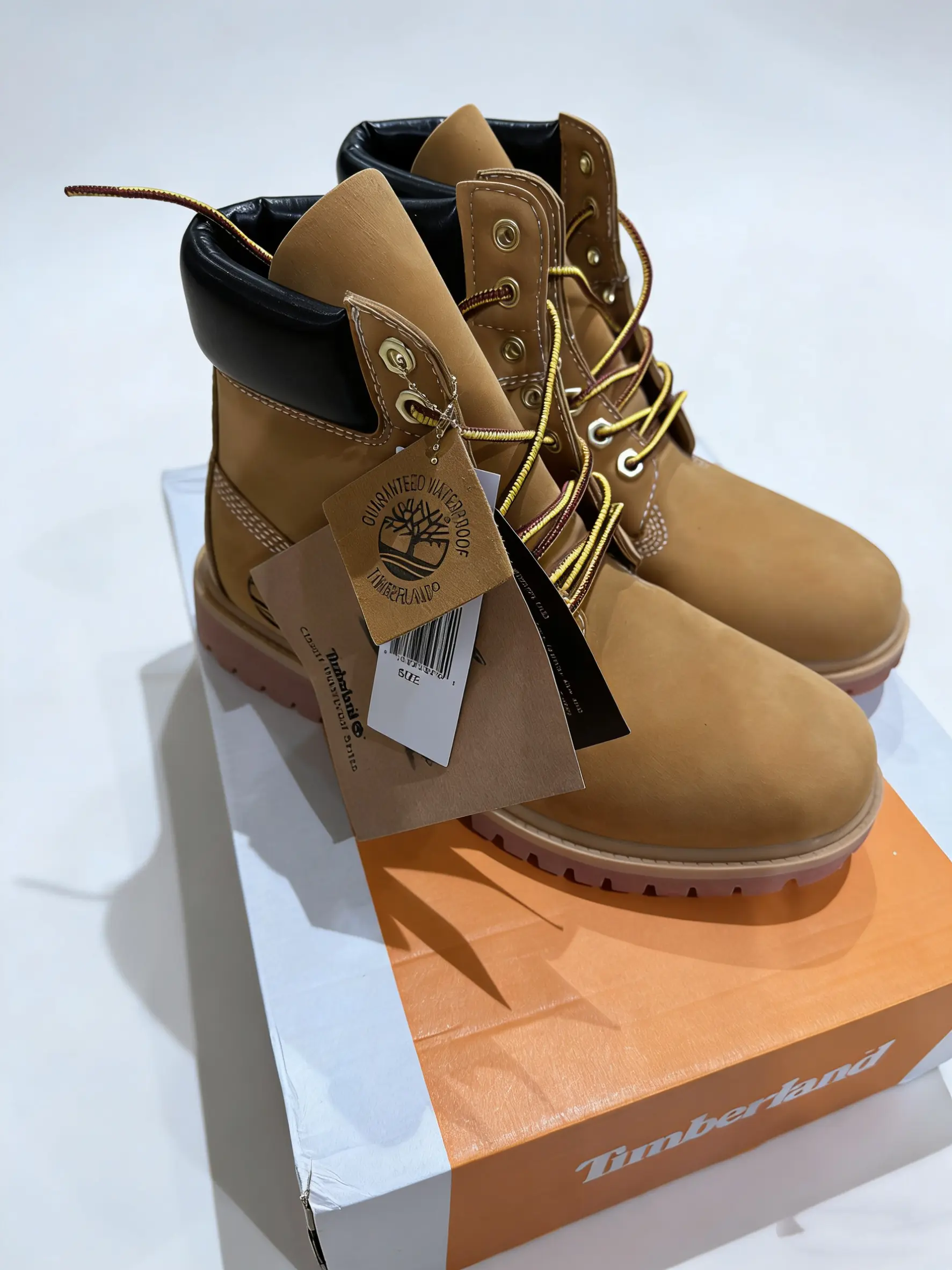 Timberland 6-Inch Premium Waterproof Hiking Boots, Comfortable Durable All-Season Sports Footwear for Men & Women