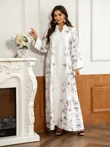Women's Long Robe with Plant Print, Beads and Long Sleeves, Plus Size Dress, Fashionable Outerwear, Elegant, Elegance and Stylish, Perfect for Special Occasions
