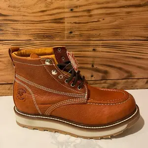 615 Roble Flother Leather Ankle Boot with Durable Sole and Laces for Everyday Wear