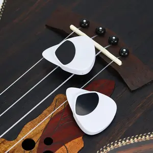 Portable Guitar Pick & Tuner Combo, 2-in-1 Functionality Guitar Pick, Folk Guitar & Ukulele Tuner, 12-tone Equal Temperament Tuner, Guitar Learning Tools