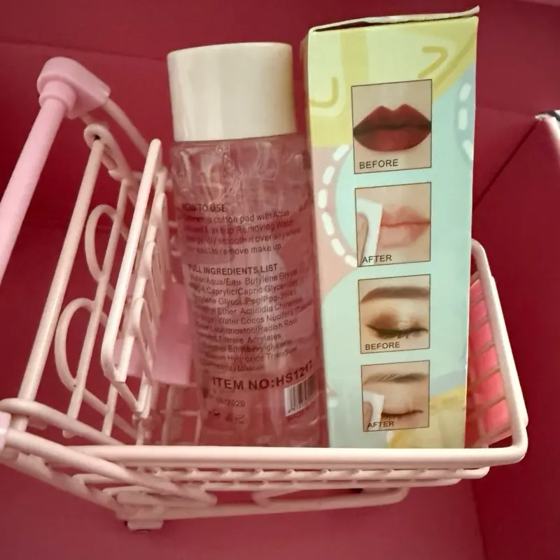 Makeup Remover Cleansing Smoothing Moisturizing Washing and Unloading in One for Gentle Skin Care