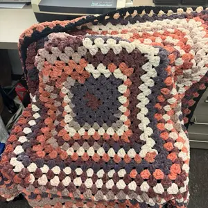 Handmade Cozy Bulky Crochet Throw Blanket Soft Cuddly Customizable Colors 3 5 4 Wide 5 9 6 Long Perfect for Home Decor