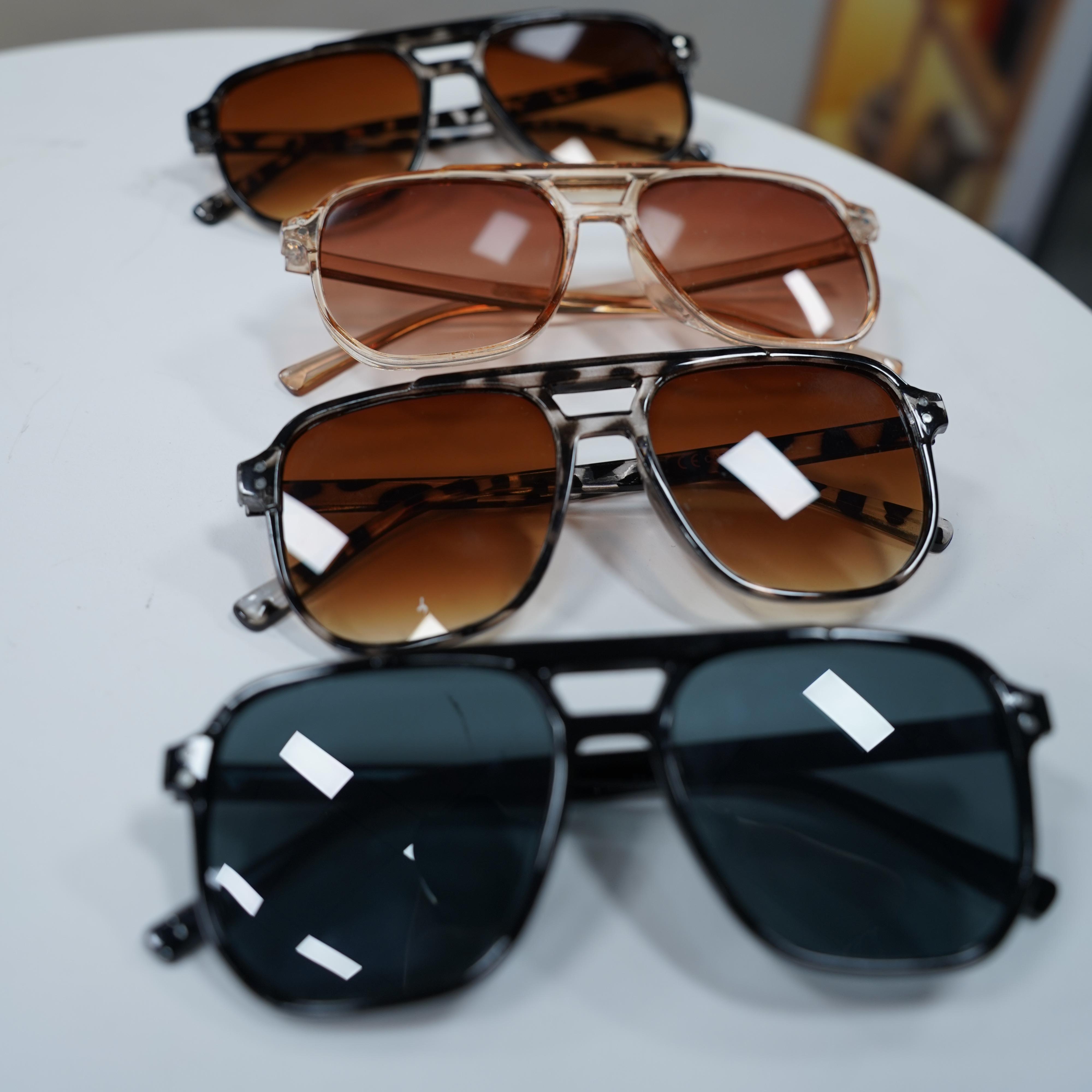 4-Pack Polarized Aviator Sunglasses Y2K Vintage Double Bridge Sun Glasses for Women Men Trendy Retro Small Square Oval Frames Lightweight Durable Fashion Eyewear Set for Daily Wear Outdoor Sports Beach Travel Street Style