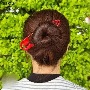 2pcs Alt Fashion Mega Hairpin, Popular Red Monarch Safety Clip for Edgy Girls, Retro Gothic Statement Hair Accessory, lightweight easy wear & versatile matching, great for casual daily wear,photo styling and alt aesthetic outfit decoration
