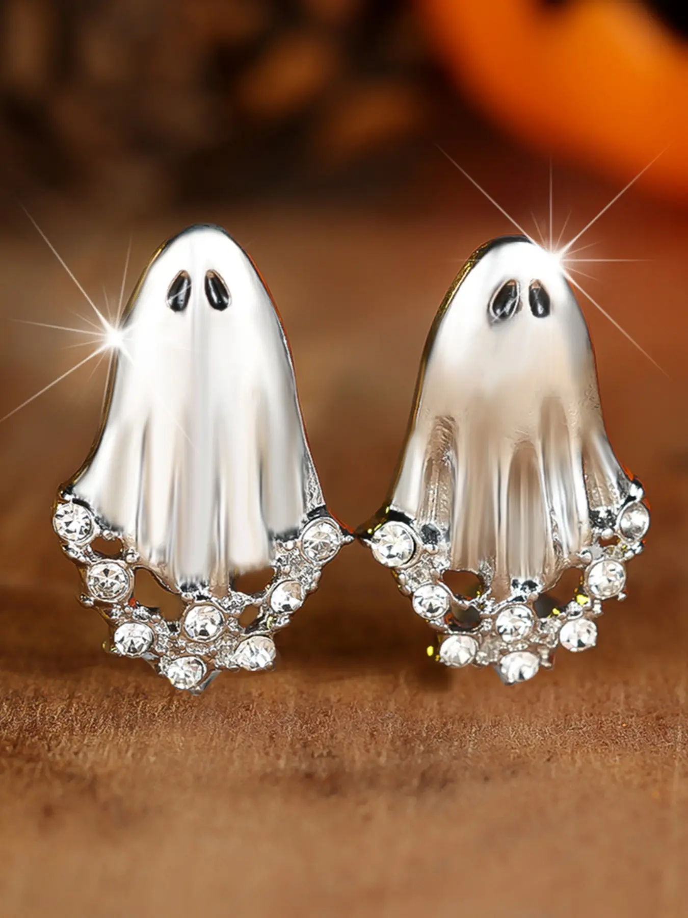 Halloween Ghost Earrings Ghostly Design Fashionable Elegant Party Decoration Jewelry Cute Stud Earrings for Women, Alloy Material Durable Suitable All Seasons, No Choking Hazard