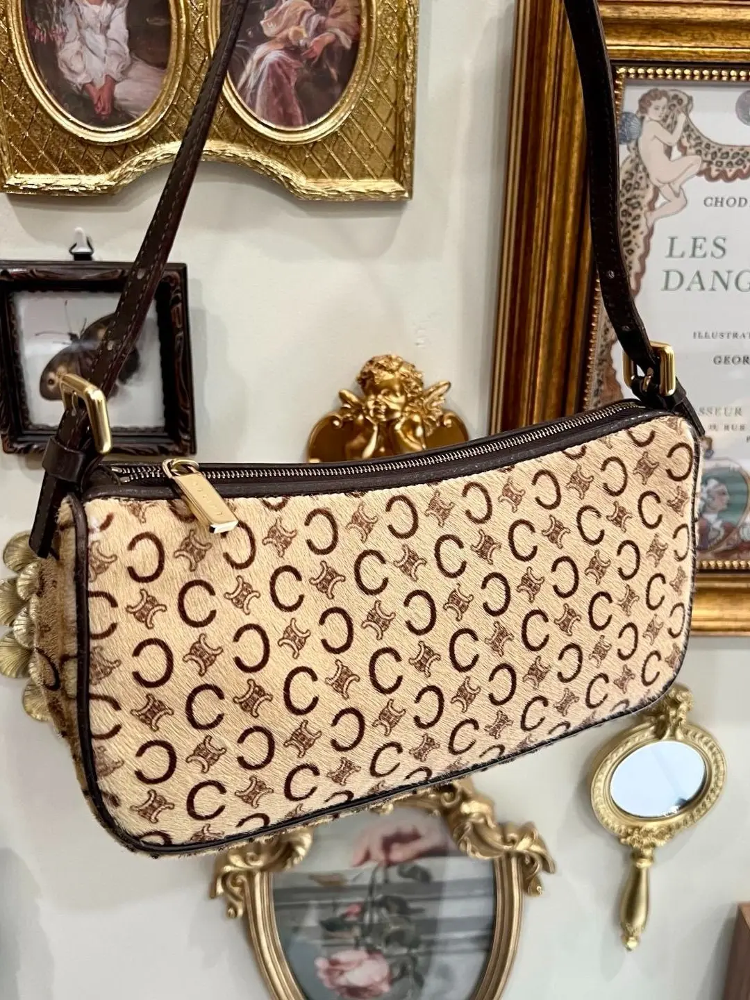 Pre-owned Celine Vintage Beige C Logo Hobo Bag 21388685